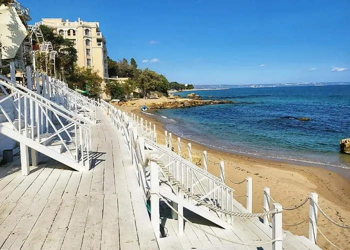 Elegantz Lamer * Várna